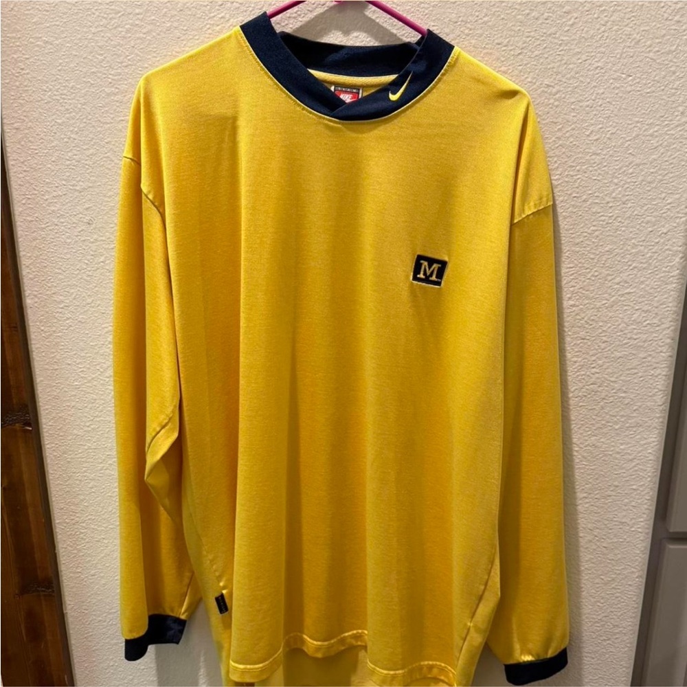 University of Michigan Nike long sleeve tshirt